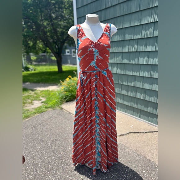 Young Fabulous & Broke Mud Savannah Sleeveless
Maxi Dress - Picture 2 of 3